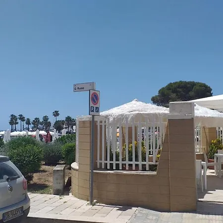 Bed & Breakfast Paradise Beach *